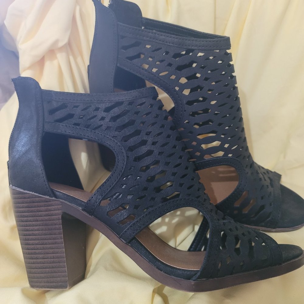 Black shoes